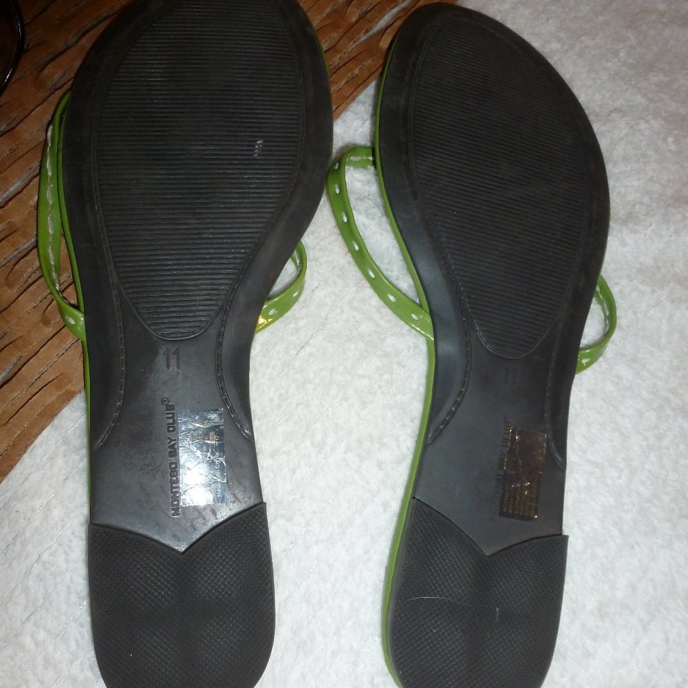 Montego Bay Club Womens Size 11 Green Thong Flip Flop Sandals - Picture 6 of 9